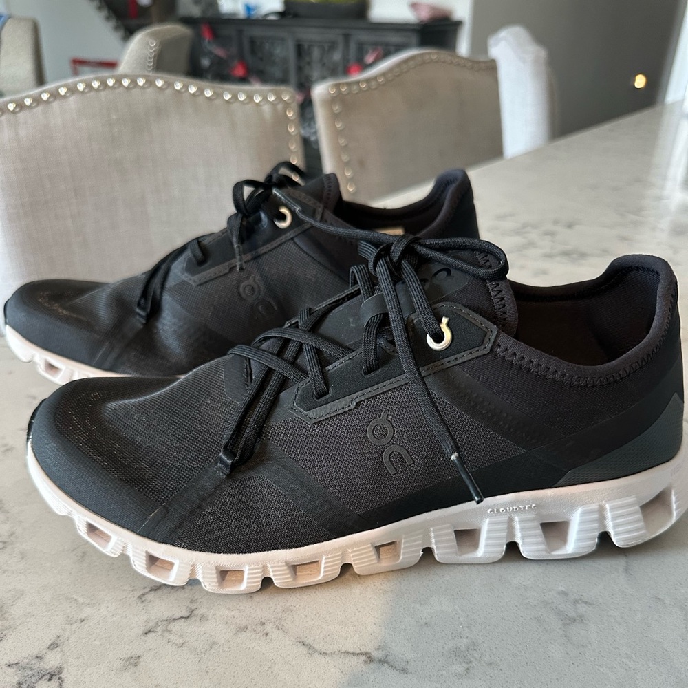 On cloud x shoes